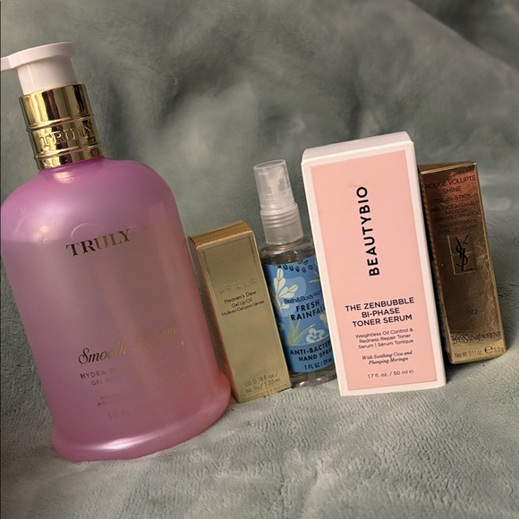 MYSTERY LUXURY MAKEUP, AND SELF-CARE BAGS - Picture 2 of 2